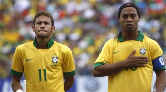 رونالدينيو يعود للملاعب عن طريق الدوري الأمريكي
