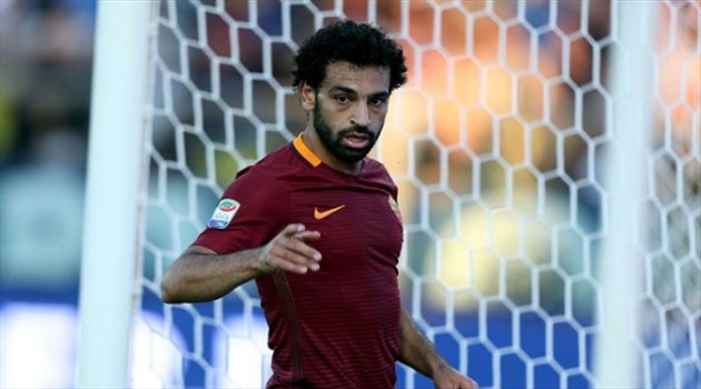 لعنة الديربي تطارد صلاح.. والنجم المصري يغيب عن الملاعب شهرا