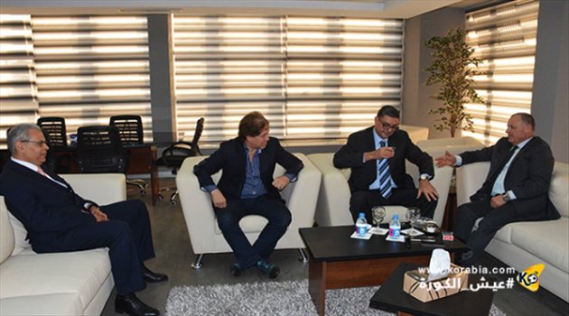 أبو ريدة يجتمع برئيس المقاصة لمناقشة ترتيب احتفالية الأندية بفوزه بعضوية الفيفا