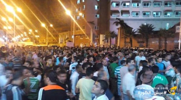 قوات الأمن تفرق جماهير المصري بقنابل مسيلة للدموع