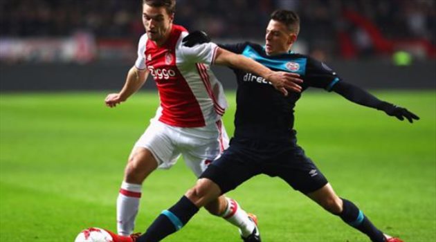 آياكس وأيندهوفن يخدمان فينورد بتعادل مخيب في القمة الهولندية