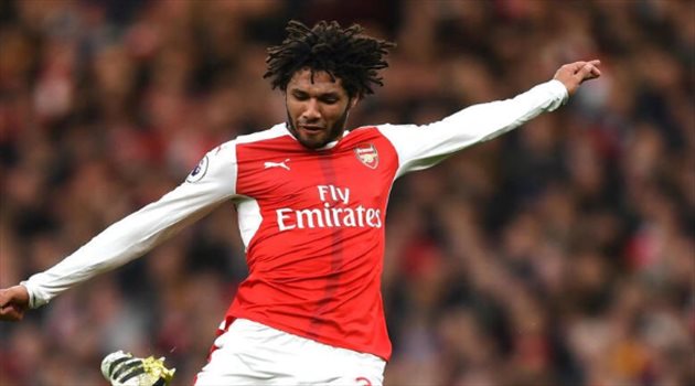 جماهير ارسنال تستعجل عودة النني.. وتطالبه بالتسجيل في مرمى الفراعنة