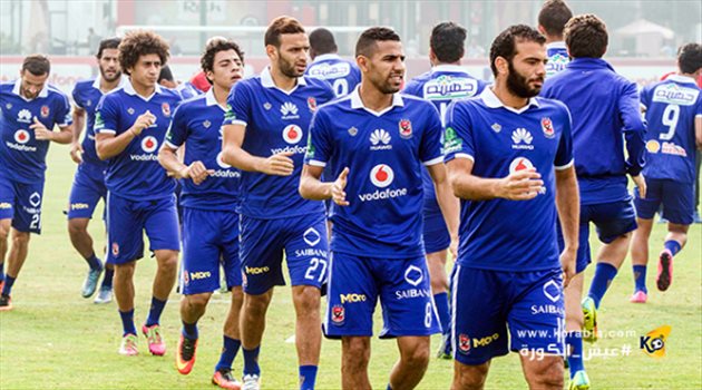 الأهلي يعاقب متعب بسبب غيابه عن التدريبات