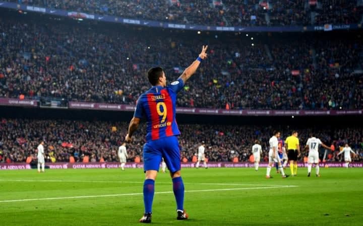 سواريز يرتبط مع برشلونة بعقد طويل الأمد