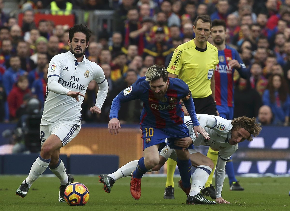 إيسكو يرفض تجديد عقده مع ريال مدريد "مؤقتا"