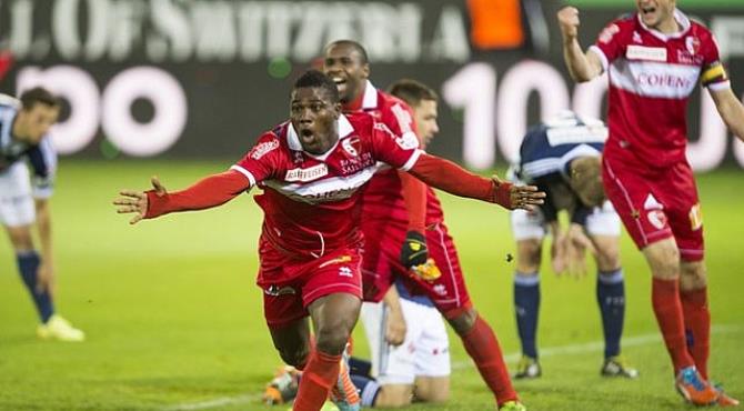 موقع غاني: مليون دولار تقرب الأهلي من التعاقد مع مهاجم سيون