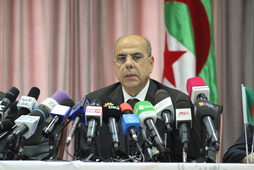 روراوة يفكر في الرحيل عن رئاسة الاتحاد الجزائري