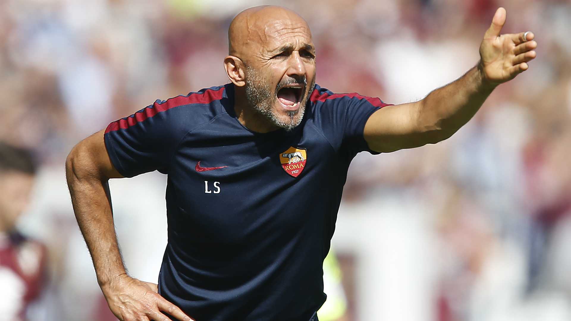 سباليتي يغير طريقته في أول مباراة بدون محمد صلاح