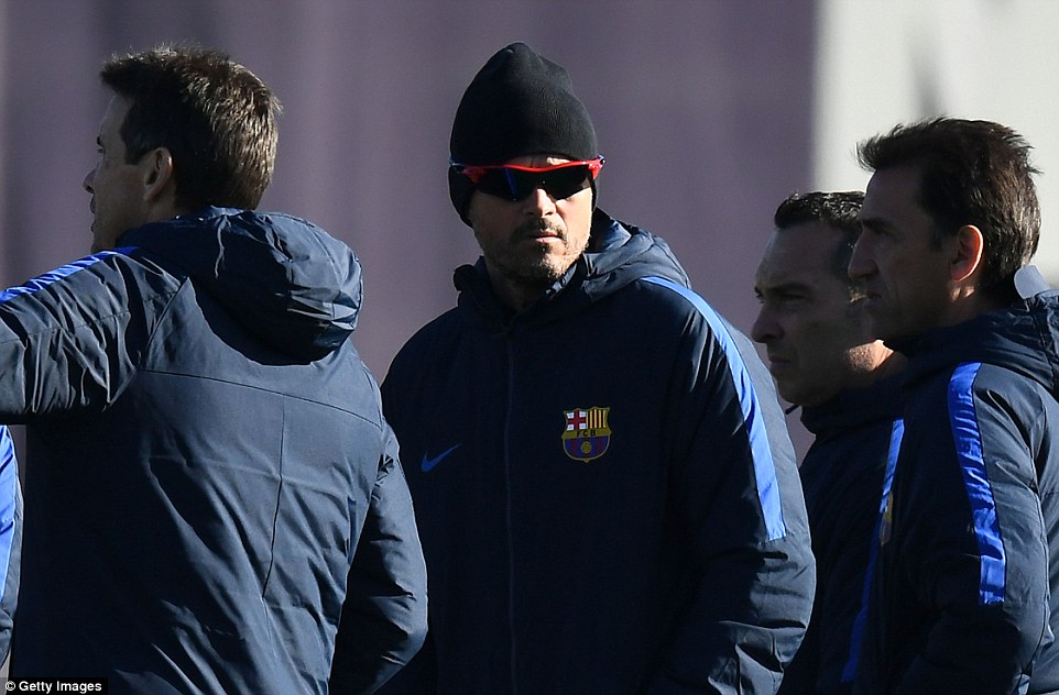 برشلونة يبدأ البحث عن بديل إنريكي