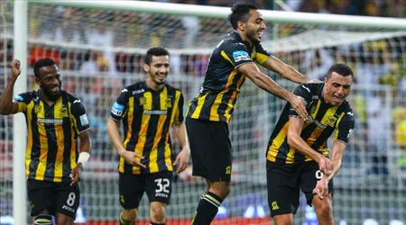 فارس عوض ساخراً :هدف فى نهائي .. "ايه يا كهربا دلوقتى كام 100 مليون ولا ايه"