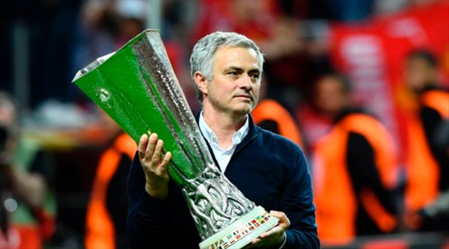 سان جيرمان يقطع الطريق على مانشستر يونايتد بالتعاقد مع هدف مورينيو