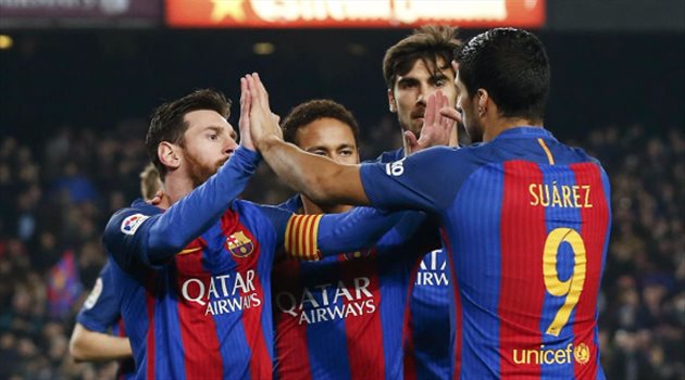 نجم "ليستر الألماني" يقترب من الانضمام لبرشلونة
