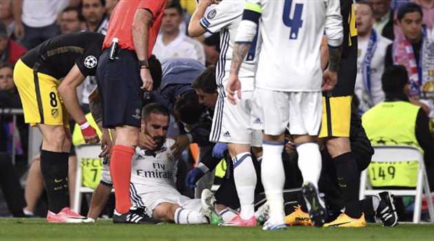 الظهير الأيمن .. مشكلة تؤرق ريال مدريد قبل مباراة الاياب أمام أتليتكو