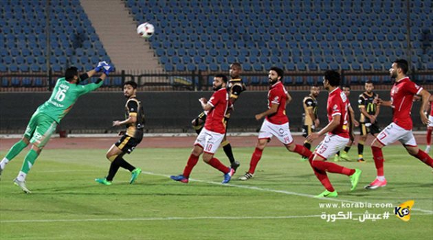 الأهلي: ما يفعله اتحاد الكرة هو "انتحار" للاعبي الأندية