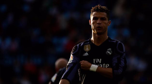 رونالدو يعرب عن غضبه مجددا من صافرات جماهير ريال مدريد