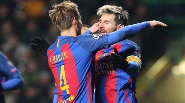 رسميا .. برشلونة يعلن تجديد عقد راكيتيتش