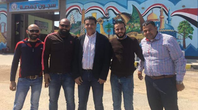 إشادة بورسعيدية بمدرب المقاصة بعد زيارة "مارادونا" المصري