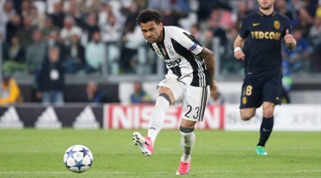 داني ألفيش: أفضل صناعة الأهداف على تسجيلها