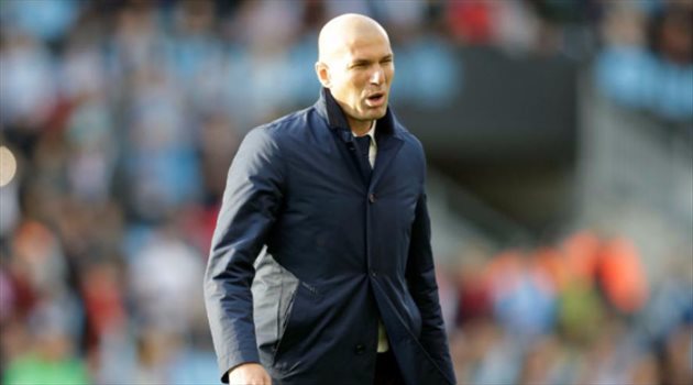 زيدان مرشح لتدريب منتخب فرنسا في المستقبل