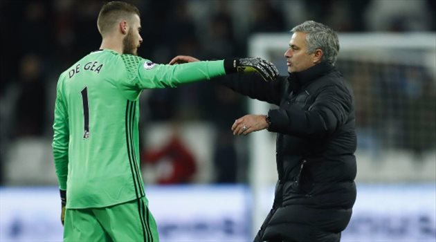 يونايتد يطلب نجم دفاع ريال مدريد للتخلي عن دي خيا