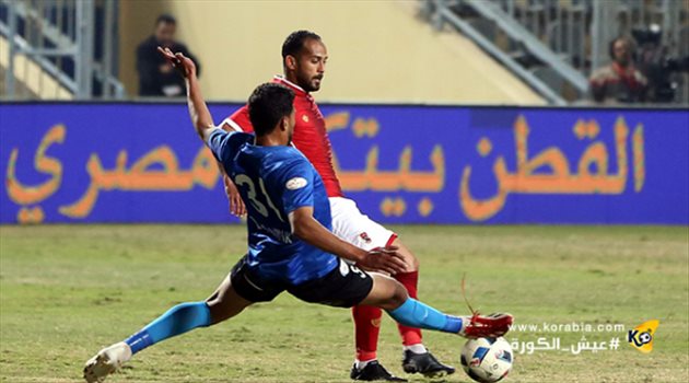 لاعب الداخلية: أقسم بالله أجايي سدد الكرة في وجهي.. ولكنه اعترض !