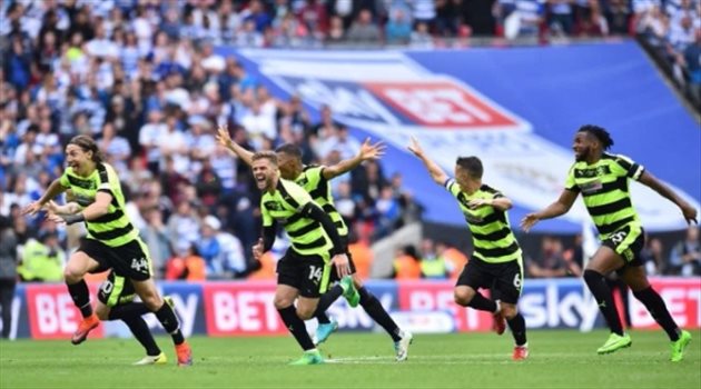 هدرسفيلد يقهر ريدينج بصعوبة ويصعد للدوري الإنجليزي