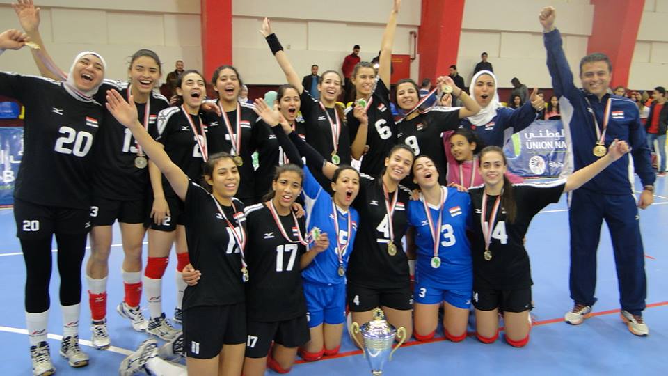مصر تتوج بكأس إفريقيا للطائرة تحت 20 عاما وتتأهل لبطولة العالم
