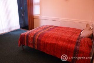 Bed 2 1.jpg