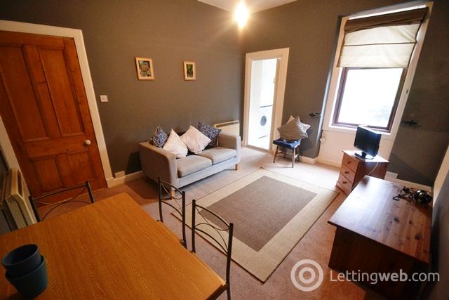 LOUNGE 1.jpg