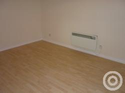 Second bedroom (2)