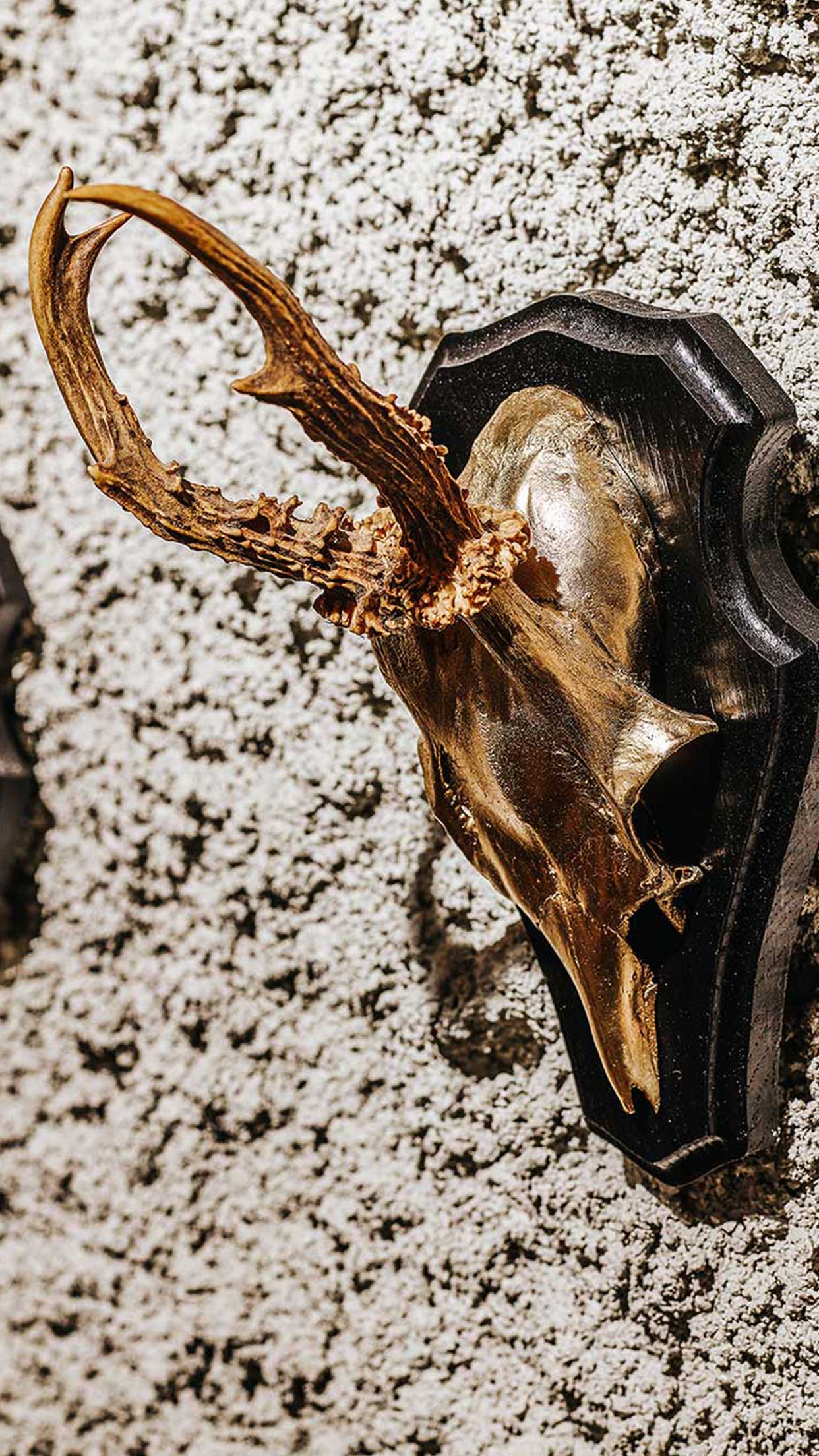 ms-parallax-post-background