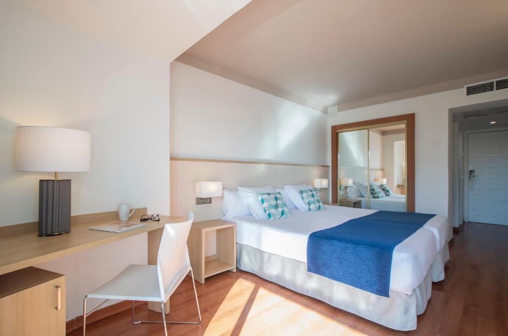 Hotel Costa Málaga Torremolinos (Adults Recommended) by Pierre et Vacances