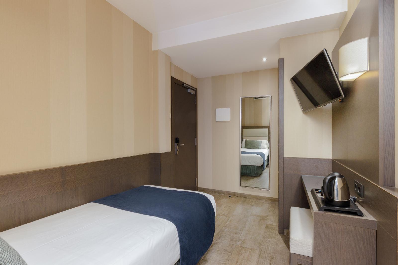 Hotel Reina Cristina