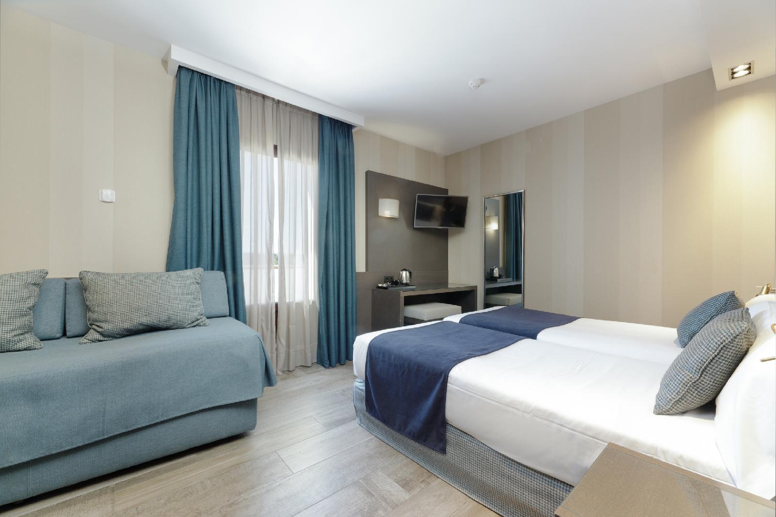 Hotel Reina Cristina