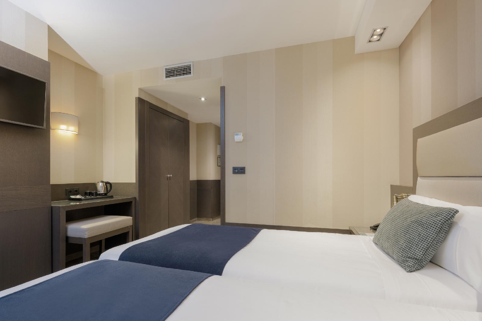 Hotel Reina Cristina