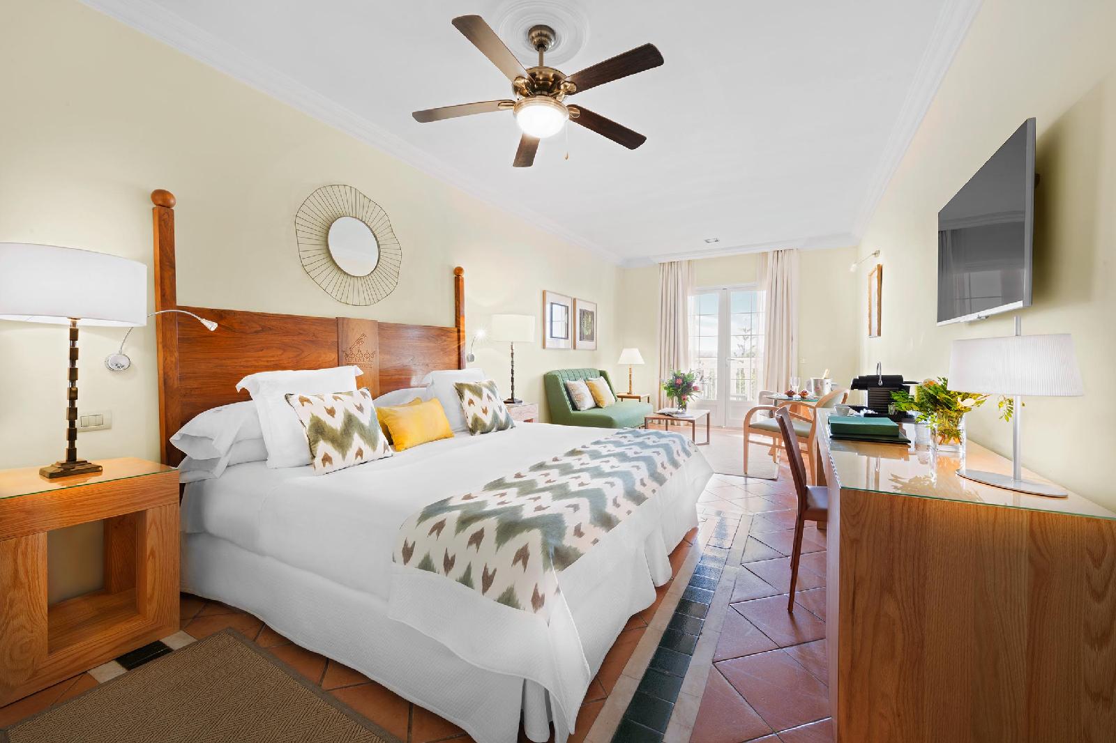 Bahia Del Duque Resort