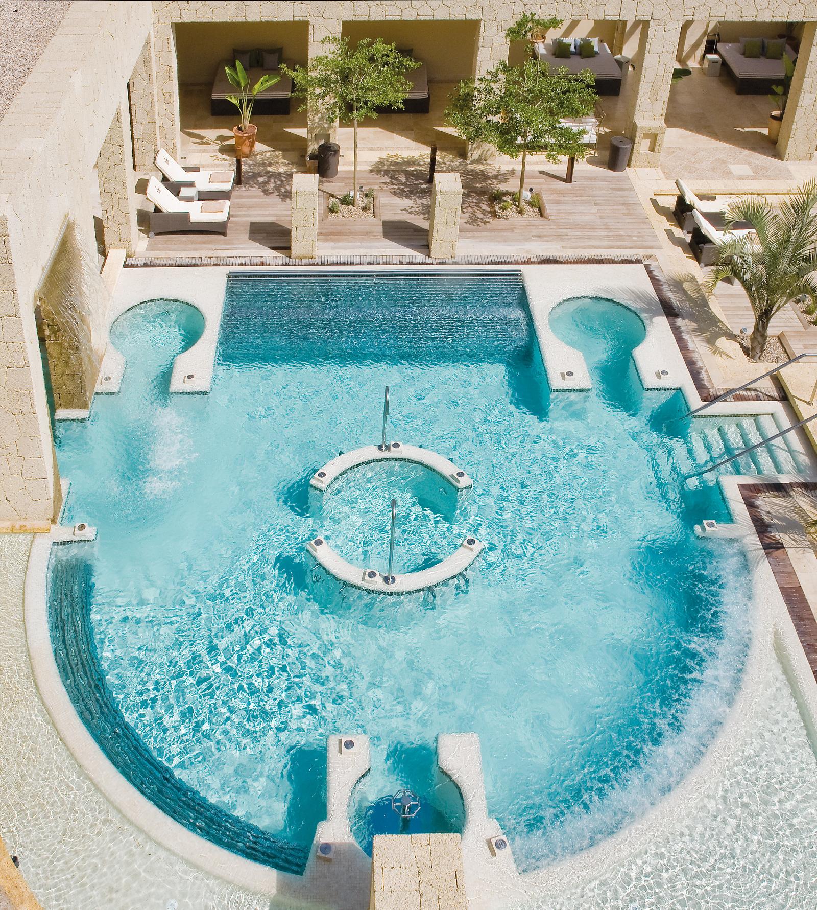 Bahia Del Duque Resort