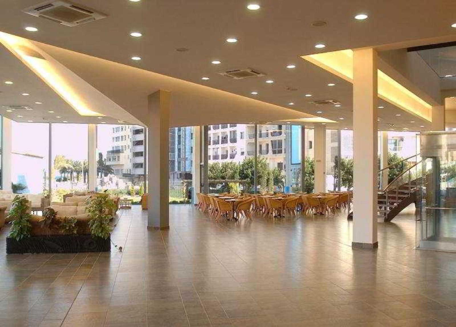 Xon's Platja Aparthotel