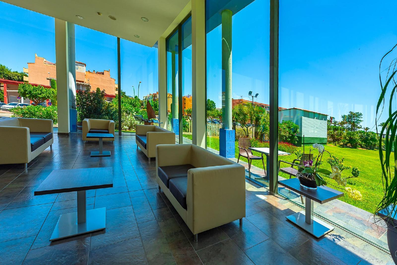 Xon's Platja Aparthotel