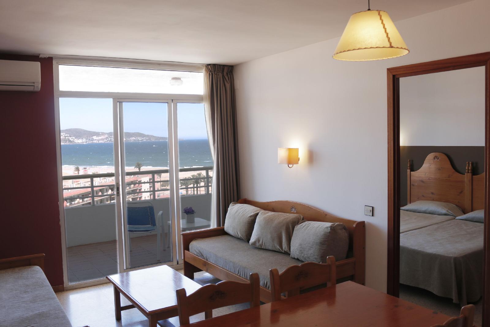 Xon's Platja Aparthotel
