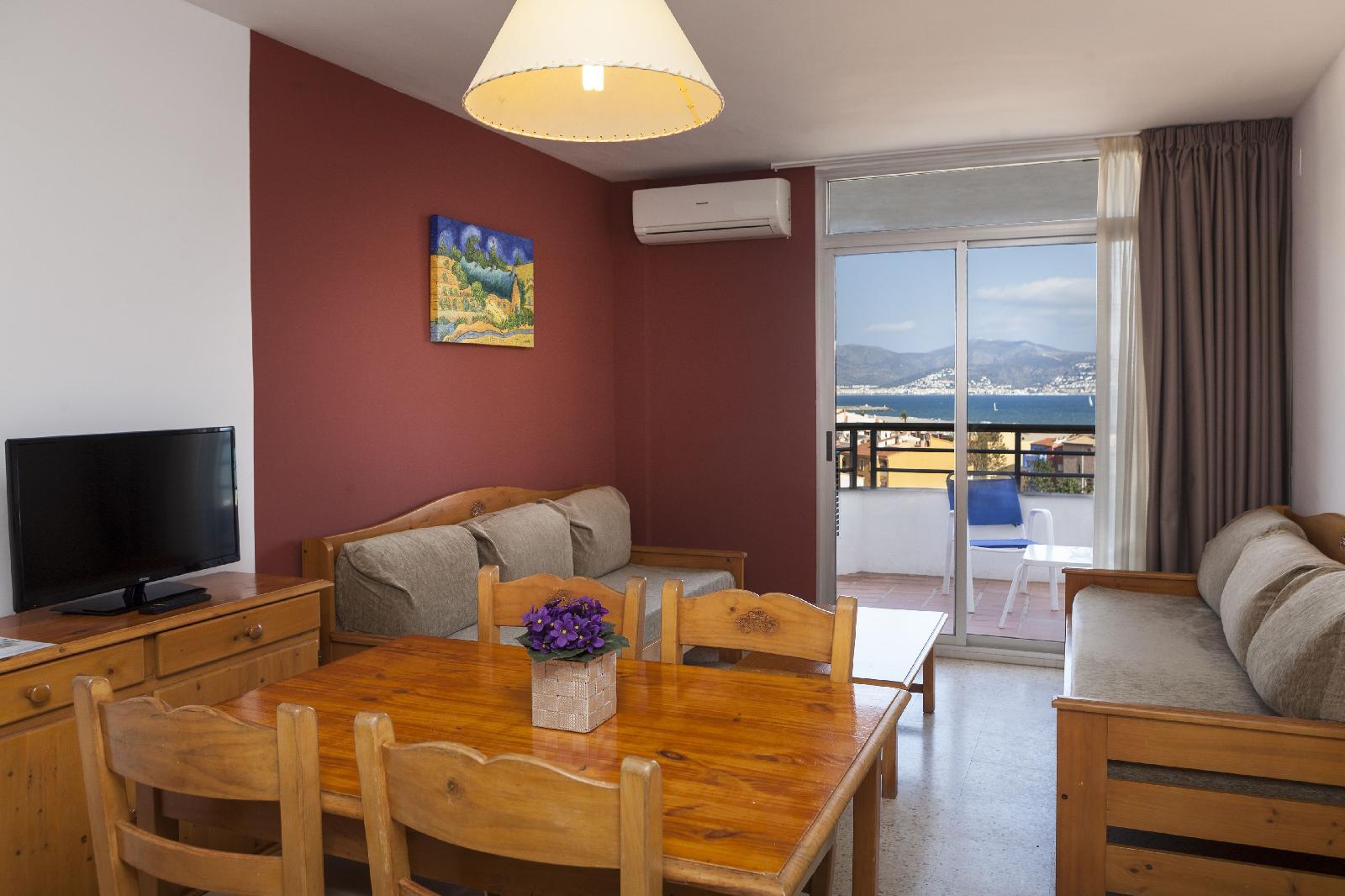 Xon's Platja Aparthotel