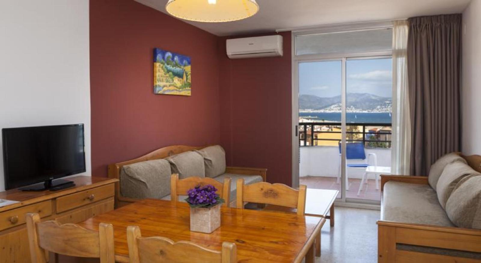 Xon's Platja Aparthotel