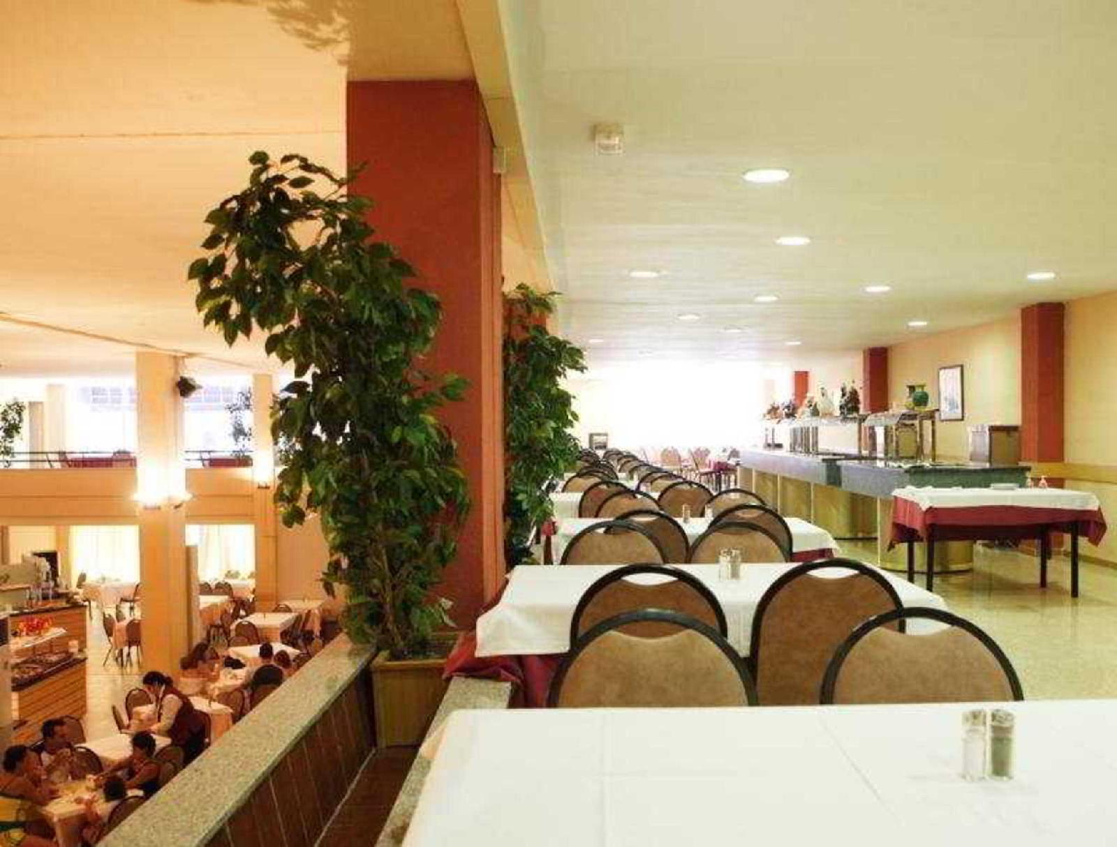 Xon's Platja Aparthotel