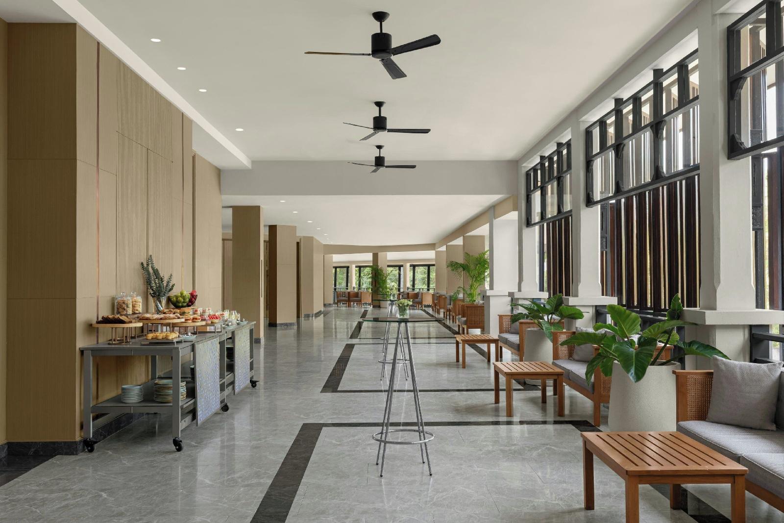 Phuket Marriott Resort & Spa, Merlin Beach