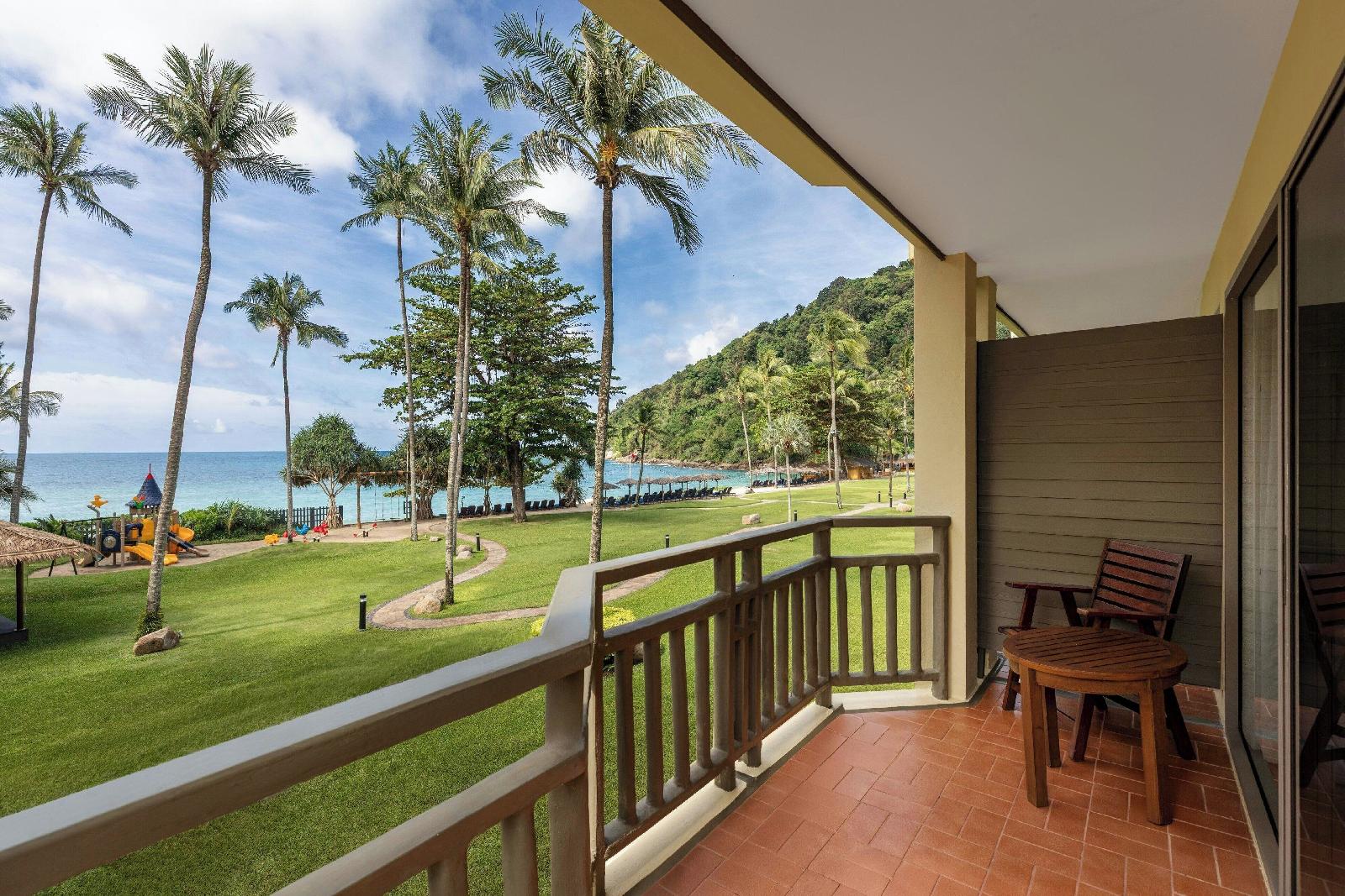 Phuket Marriott Resort & Spa, Merlin Beach
