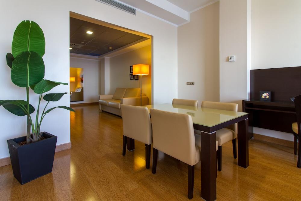Solymar Gran Hotel The One