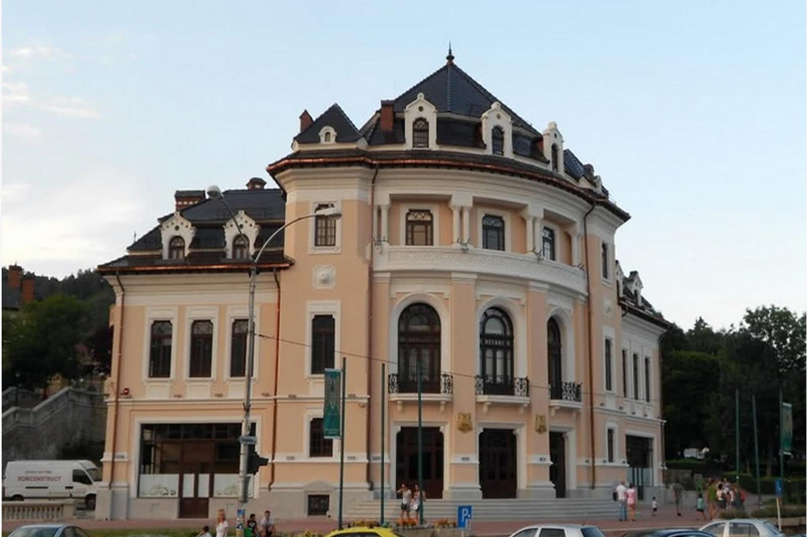 Central Plaza Hotel