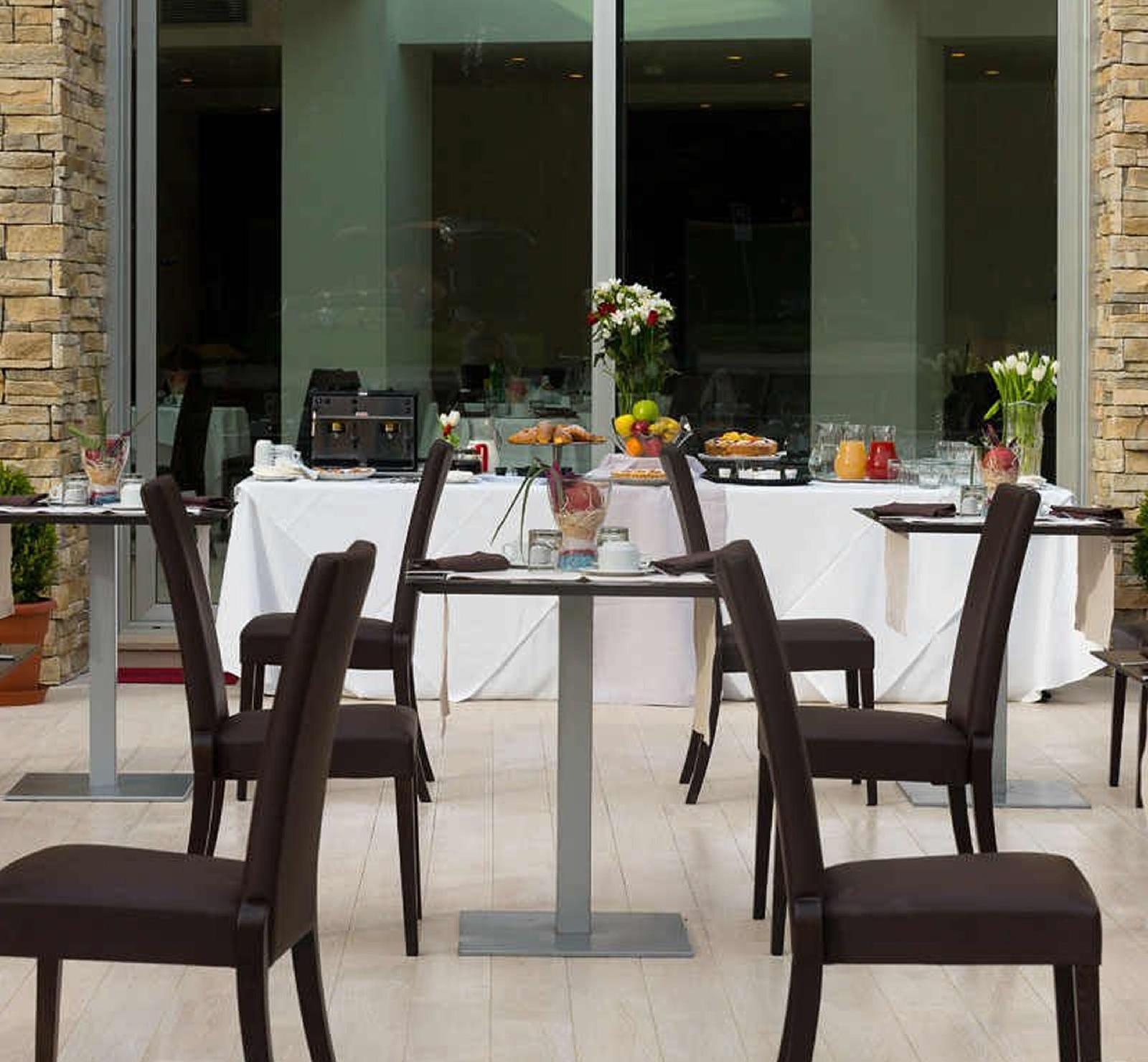 ELE Green Park Hotel Pamphili