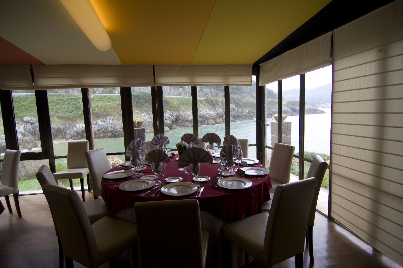 Aisia Islares Hotel