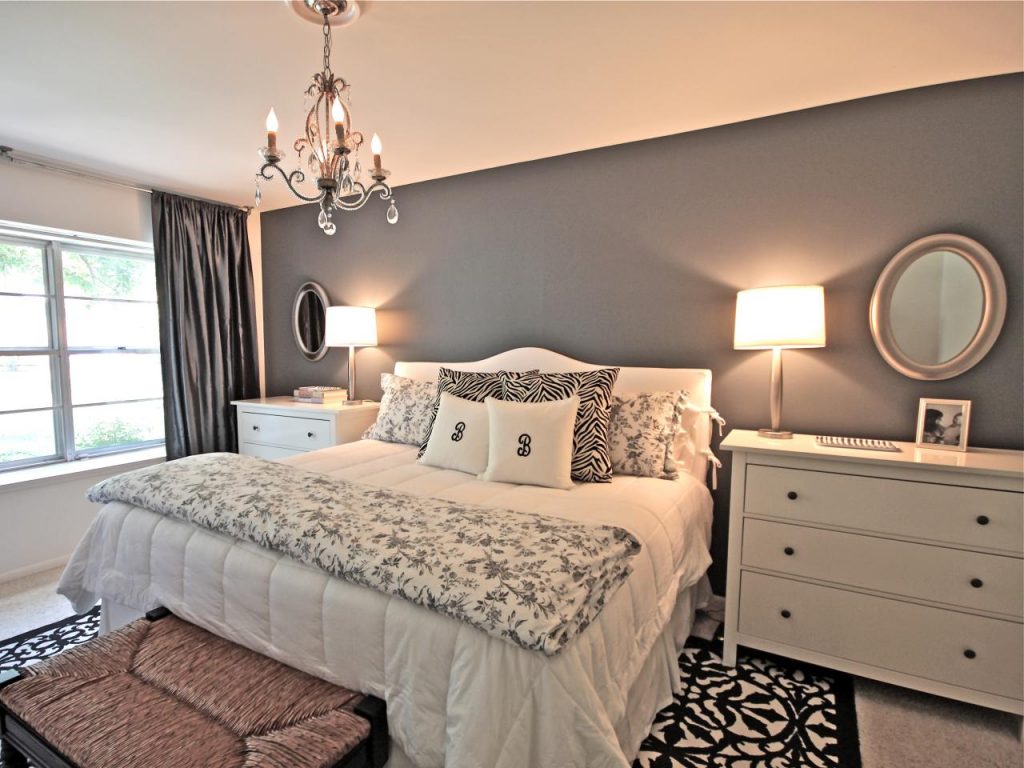 RMS_BeachBrights-romantic-modern-white-gray-bedroom_s4x3.jpg.rend.hgtvcom.1280.960